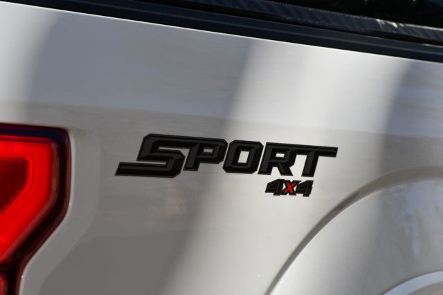 2019 Ford F-150 LARIAT 4WD SuperCrew 5.5' Box - 22958455 - 11