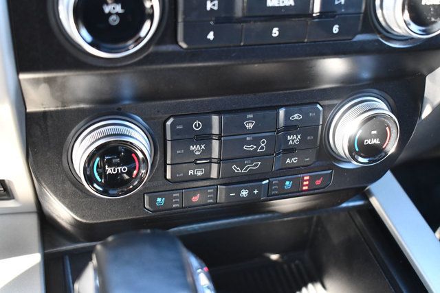 2019 Ford F-150 LARIAT 4WD SuperCrew 5.5' Box - 22958455 - 26