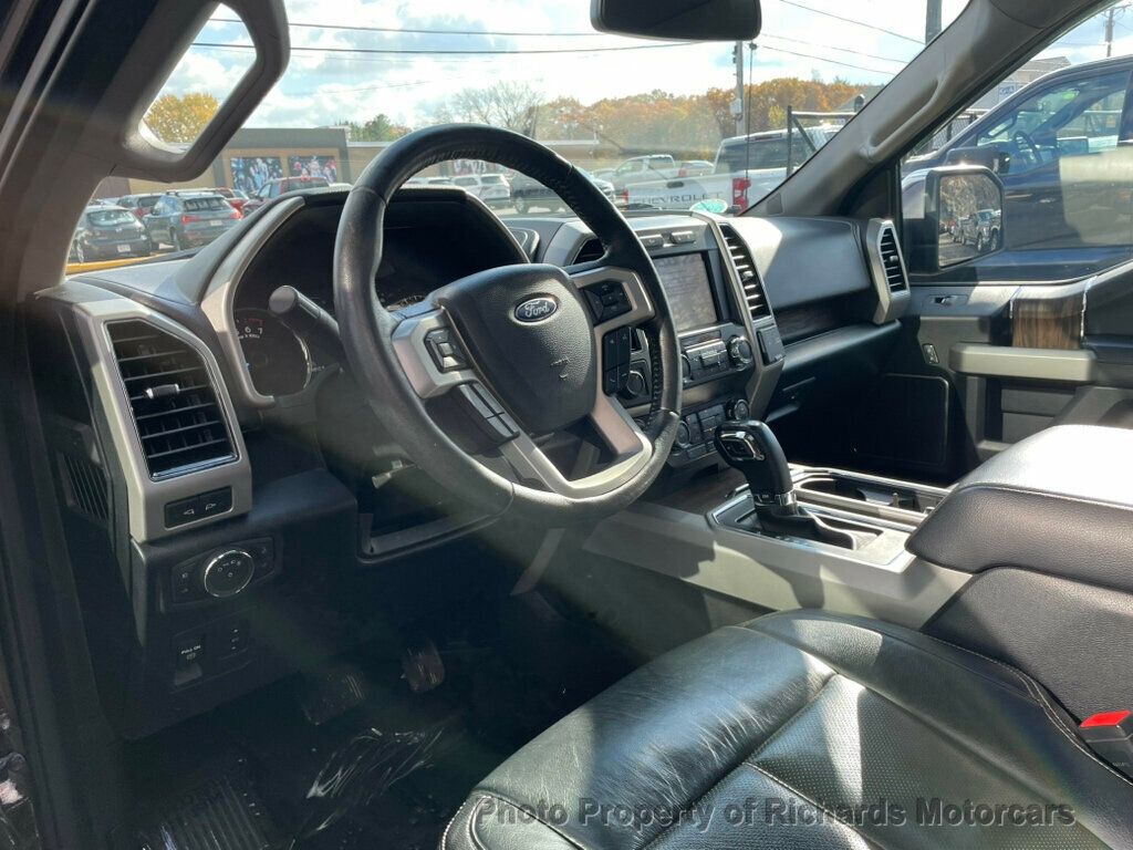 2019 Ford F-150 LARIAT 4WD SuperCrew 5.5' Box - 22942664 - 13