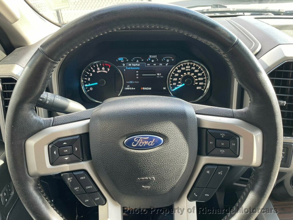 2019 Ford F-150 LARIAT 4WD SuperCrew 5.5' Box - 22942664 - 15