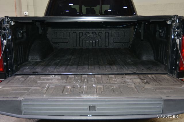 2019 Ford F-150 LARIAT 4WD SuperCrew 5.5' Box - 22961396 - 32