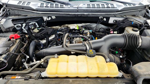 2019 Ford F-150 LARIAT 4WD SuperCrew 5.5' Box - 23008093 - 26