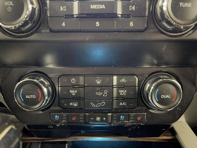 2019 Ford F-150 Lariat 4x4 4dr SuperCrew 5.5 ft. SB - 22947858 - 26