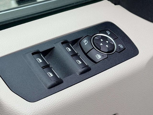 2019 Ford F-150 Limited 4WD SuperCrew 5.5' Box - 23012257 - 17