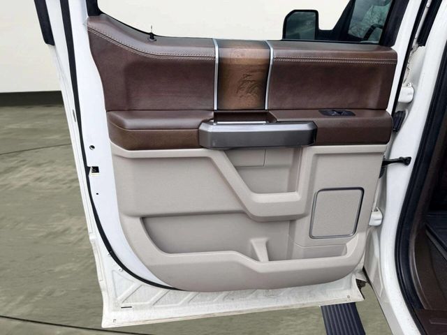 2019 Ford F-150 Limited 4WD SuperCrew 5.5' Box - 23012257 - 24