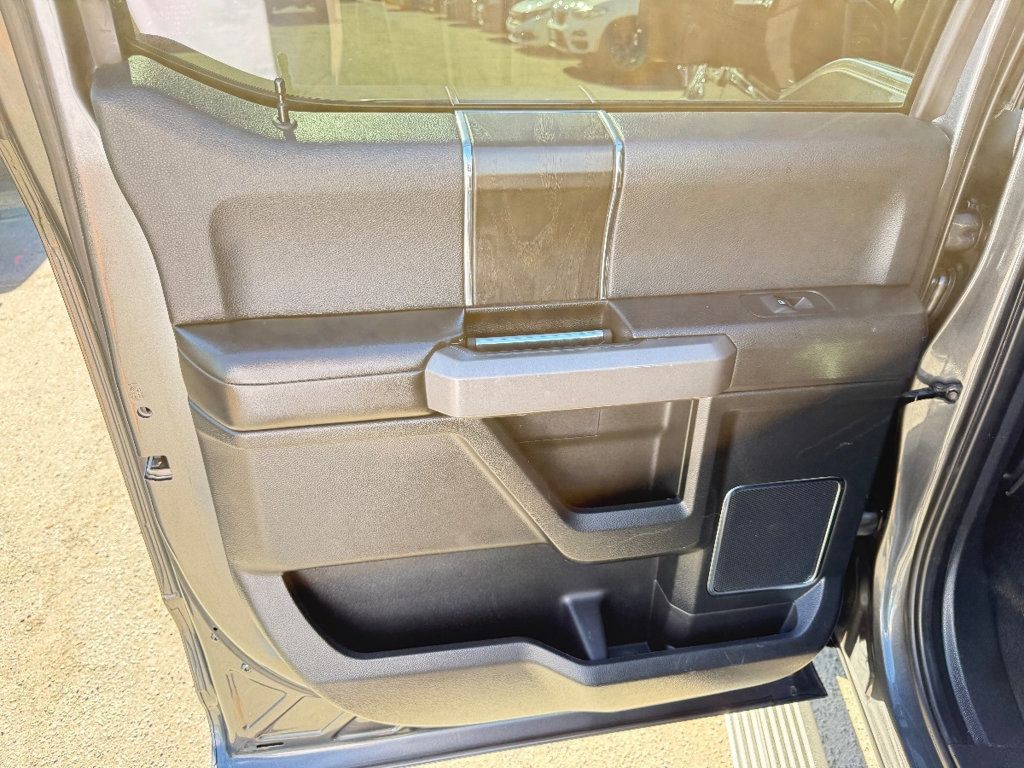 2019 Ford F-150 Platinum - 22937115 - 13