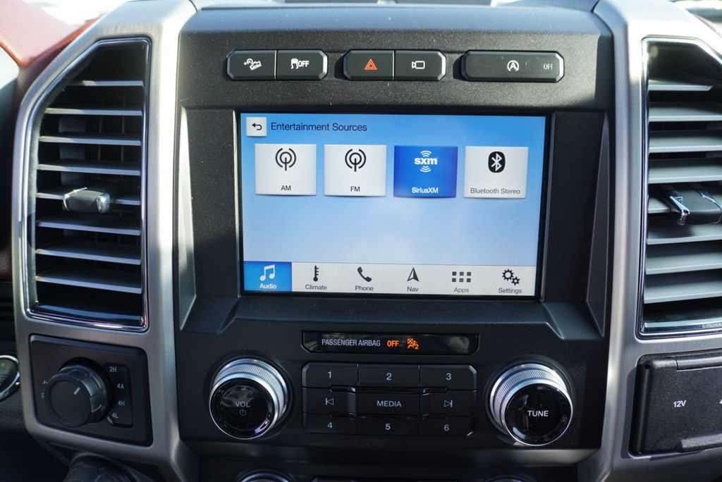 2019 Ford F-150 PLATINUM - 22951243 - 35