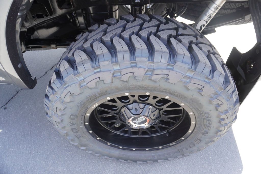 2019 Ford F-150 PLATINUM - 23050512 - 16