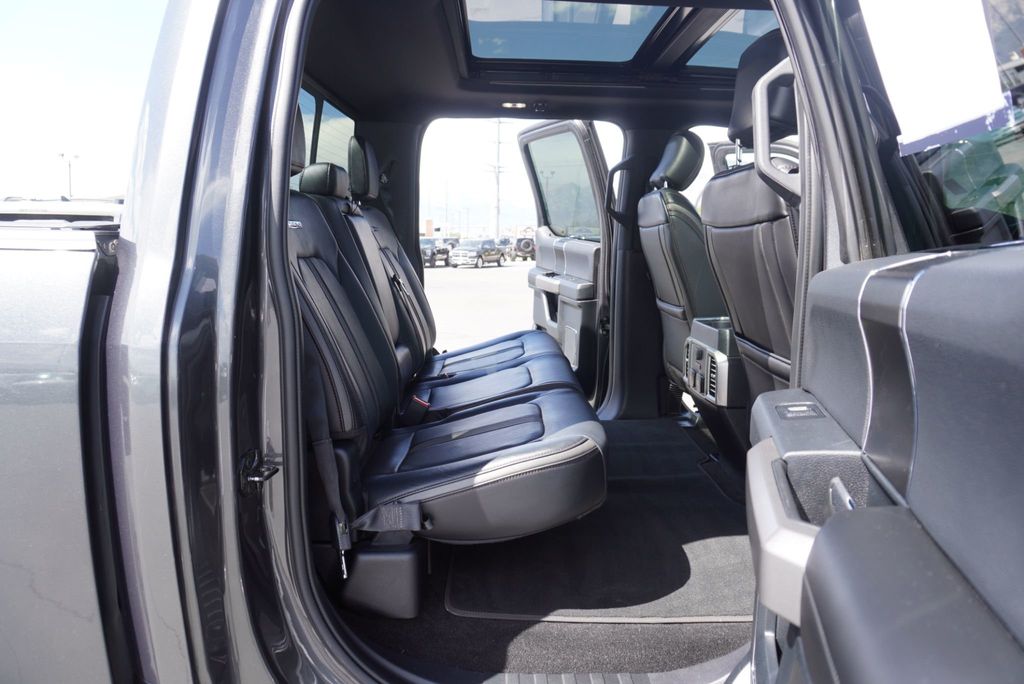 2019 Ford F-150 PLATINUM - 23050512 - 25