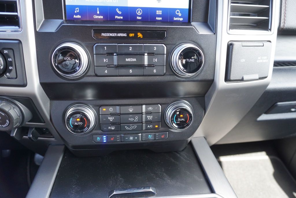 2019 Ford F-150 PLATINUM - 23050512 - 35