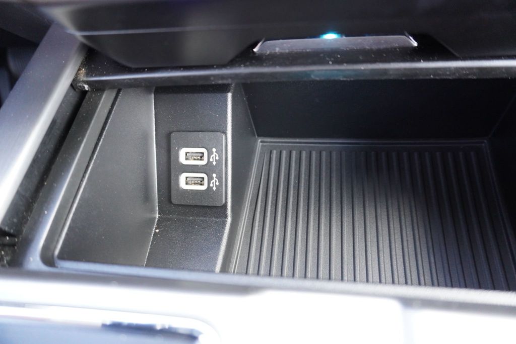 2019 Ford F-150 PLATINUM - 23050512 - 37