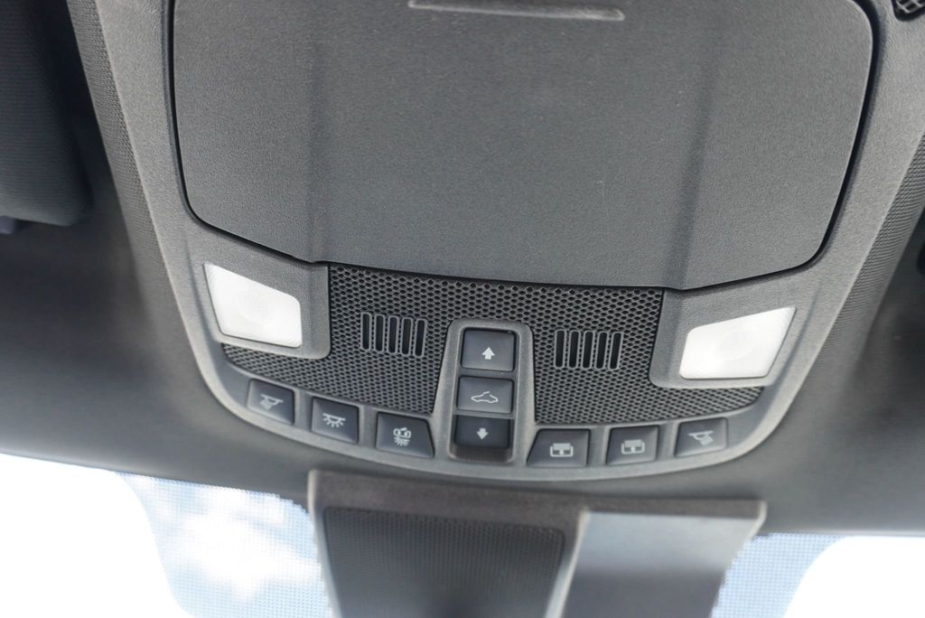 2019 Ford F-150 PLATINUM - 23050512 - 39
