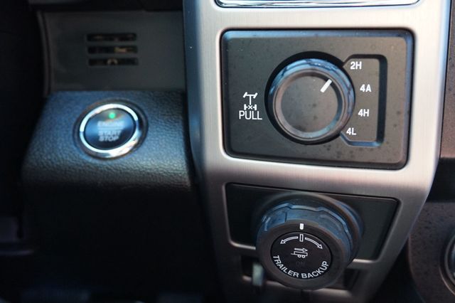 2019 Ford F-150 PLATINUM, 4X4, PREMIUM WHEELS, LOW MILES, PANO MOON ROOF,LEATHER - 22949429 - 28