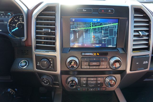 2019 Ford F-150 PLATINUM, 4X4, PREMIUM WHEELS, LOW MILES, PANO MOON ROOF,LEATHER - 22949429 - 29