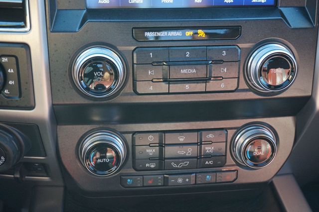 2019 Ford F-150 PLATINUM, 4X4, PREMIUM WHEELS, LOW MILES, PANO MOON ROOF,LEATHER - 22949429 - 38