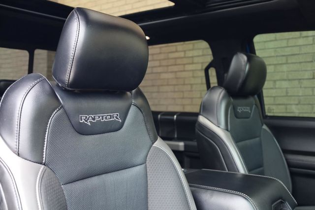 2019 Ford F-150 Raptor - 23034651 - 25