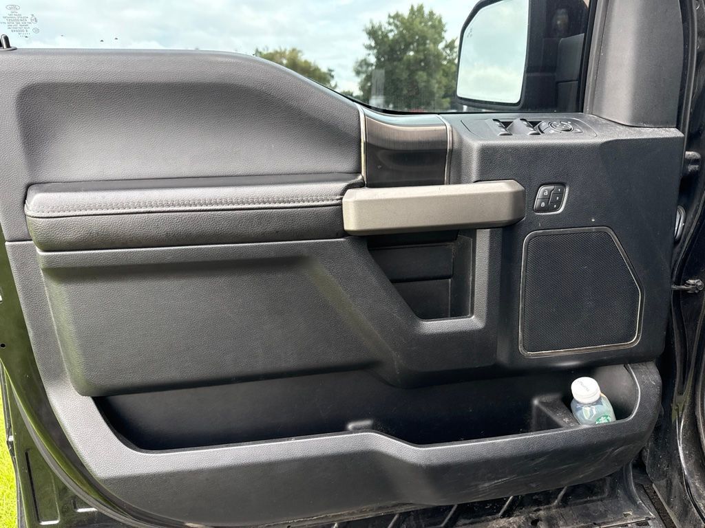 2019 Ford F-150 Raptor 4WD SuperCrew 5.5' Box - 23067784 - 16