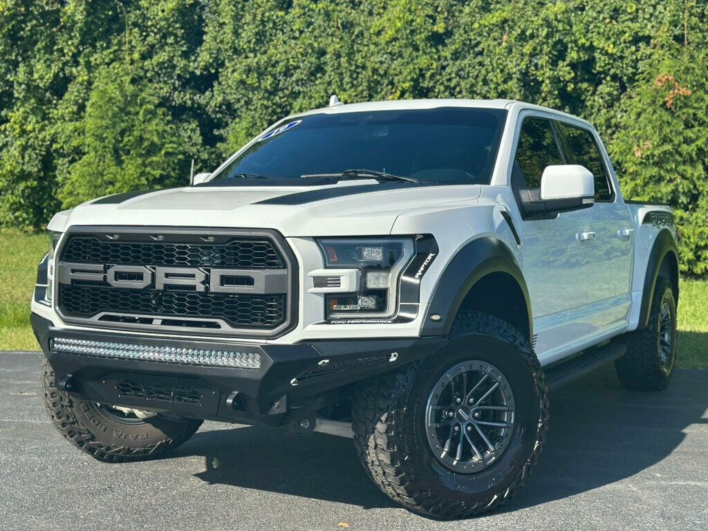 2019 Ford F-150 Raptor 4WD SuperCrew 5.5' Box - 22915967 | Video 1