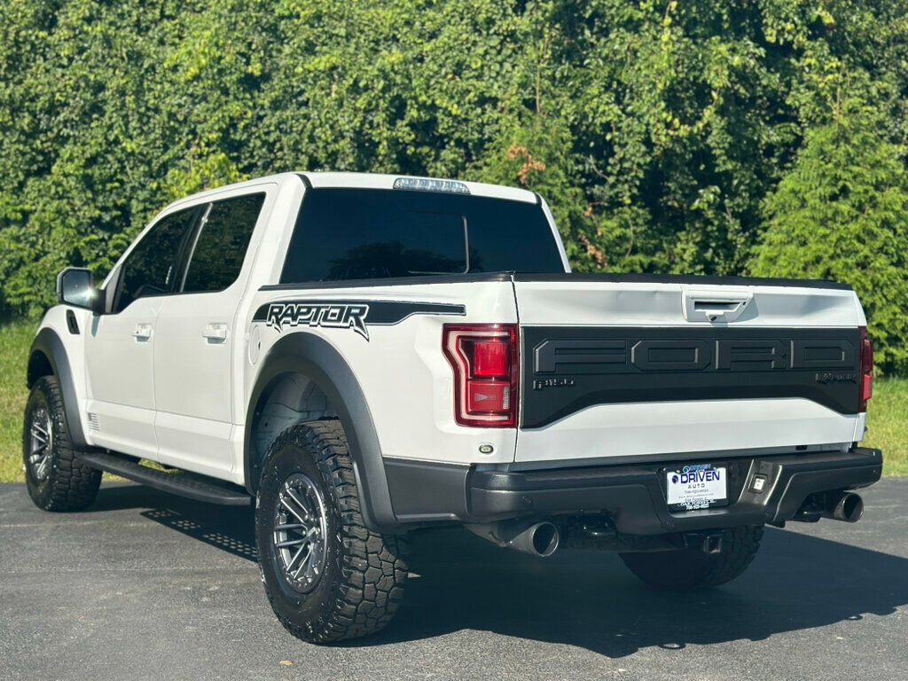 2019 Ford F-150 Raptor photo 3