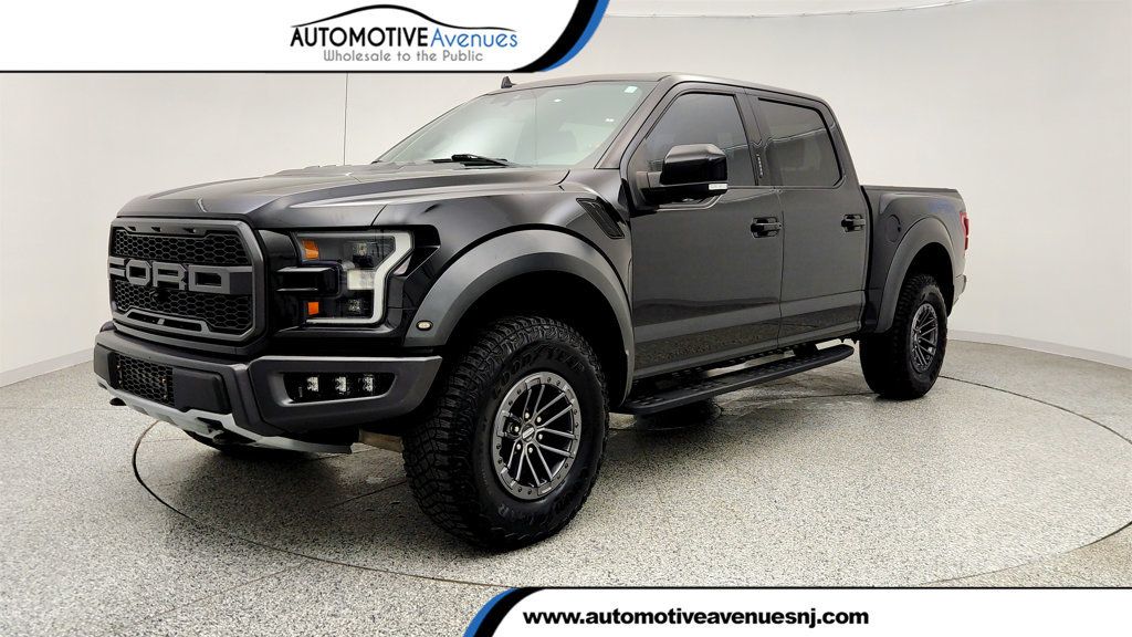 2019 Ford F-150 Raptor 4WD SuperCrew 5.5' Box w/ Equipment 802A & Technology Pkg - 23010707 | Video 1