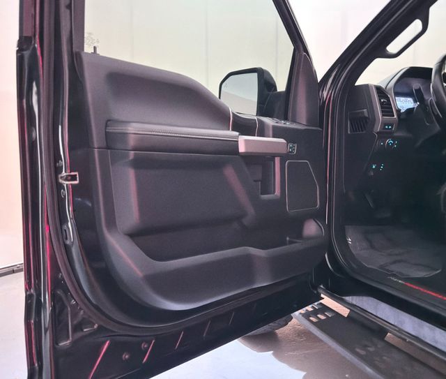 2019 Ford F-150 Raptor SuperCrew 4WD - 22927433 - 16