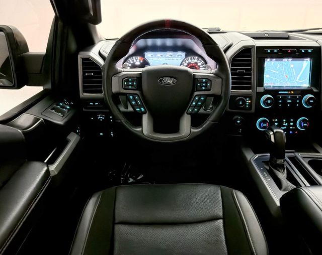 2019 Ford F-150 Raptor SuperCrew 4WD - 22927433 - 32