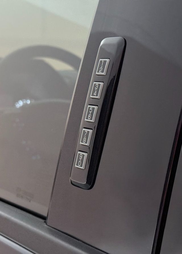 2019 Ford F-150 Raptor SuperCrew 4WD - 22927433 - 48