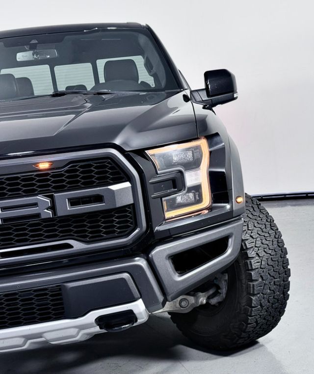 2019 Ford F-150 Raptor SuperCrew 4WD - 22927433 - 5