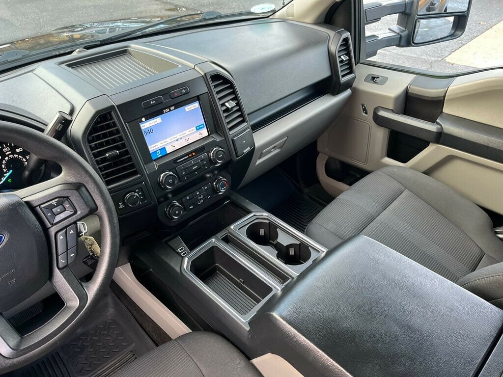 2019 Ford F-150 STX SuperCrew 4x4 5.0L w Remote Start - 22713641 - 20