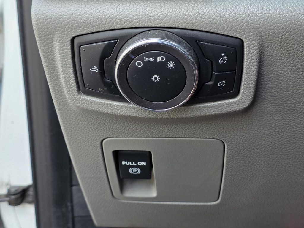 2019 Ford F-150 XL photo 17