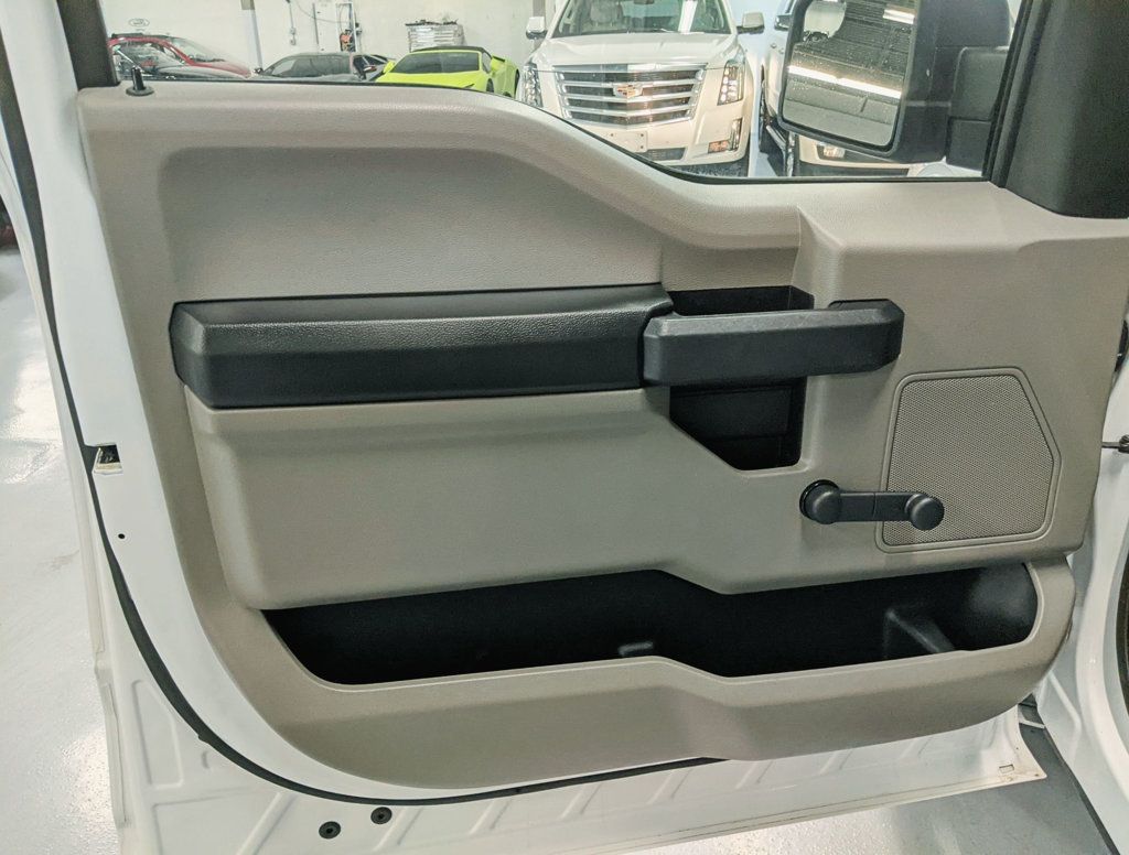 2019 Ford F-150 XL 2WD Reg Cab 8' Box - 22417831 - 21