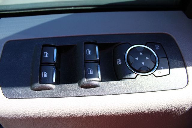 2019 Ford F-150 XL 4WD SuperCrew 5.5' Box - 23024723 - 24