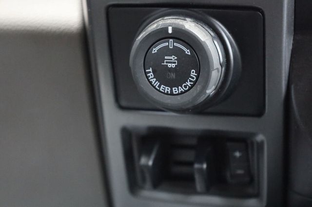 2019 Ford F-150 XLT - 23092827 - 35