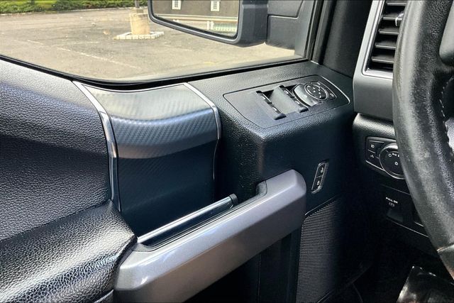 2019 Ford F-150 XLT - 23067258 - 29
