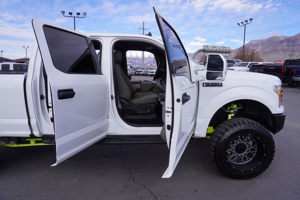 2019 Ford F-150 XLT - 22986339 - 25