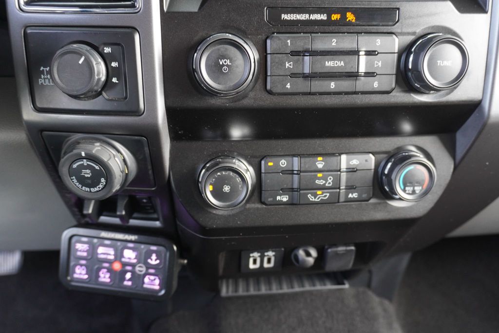 2019 Ford F-150 XLT - 22986339 - 37