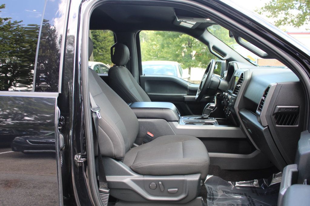 2019 Ford F-150 XLT photo 16