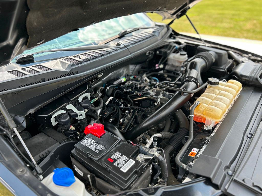 2019 Ford F-150 XLT 4WD SuperCrew 5.5' Box - 22884542 - 38