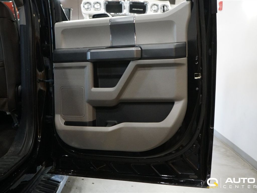 2019 Ford F-150 XLT 4WD SuperCrew 5.5' Box - 22887685 - 9