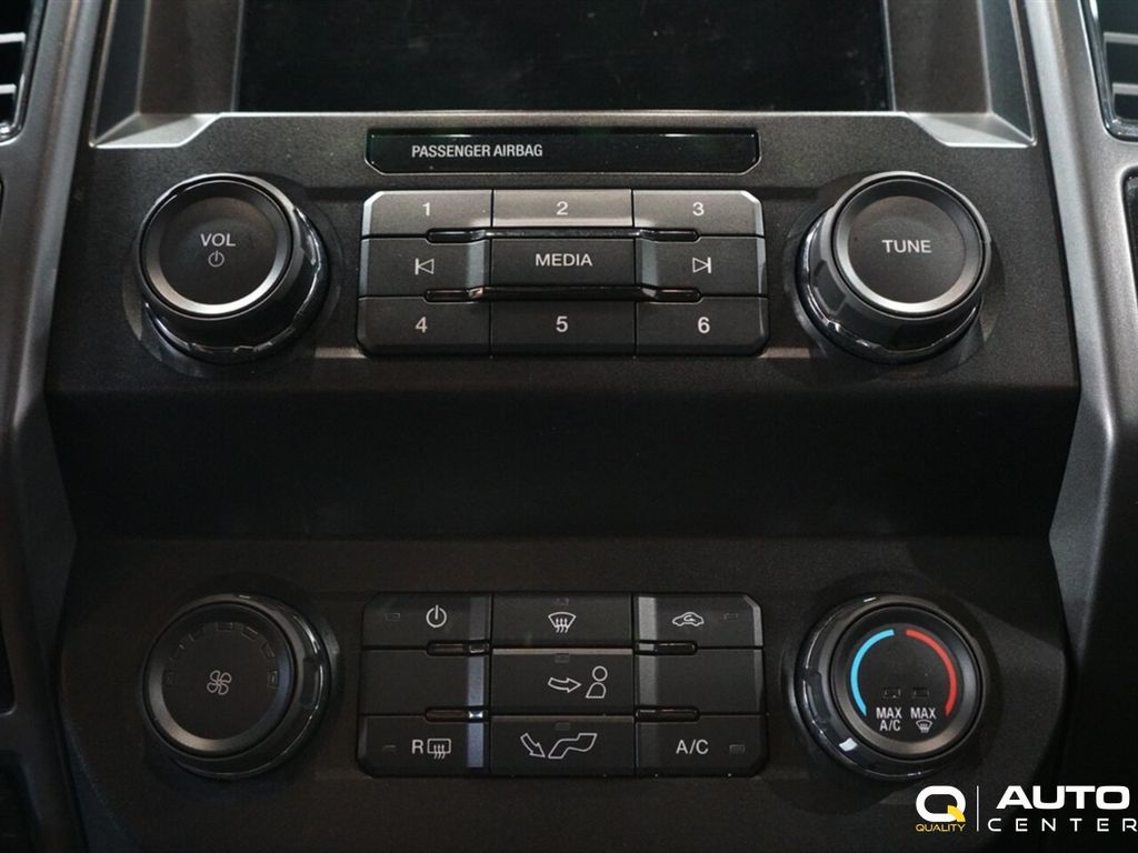 2019 Ford F-150 XLT 4WD SuperCrew 5.5' Box - 22887685 - 28