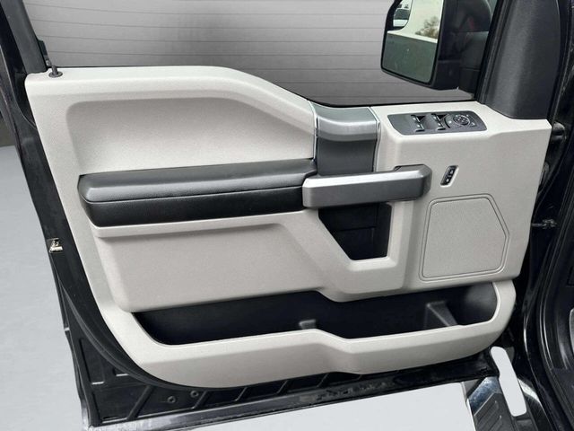 2019 Ford F-150 XLT 4WD SuperCrew 5.5' Box - 22944150 - 12