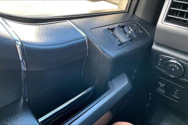 2019 Ford F-150 XLT 4WD SuperCrew 5.5' Box - 23085133 - 30