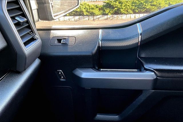 2019 Ford F-150 XLT 4WD SuperCrew 5.5' Box - 23085133 - 32