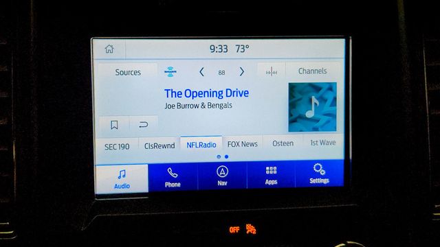 2019 Ford F-150 XLT 4WD SuperCrew 5.5' Box w/ Special Edition Pkg - 23043030 - 18