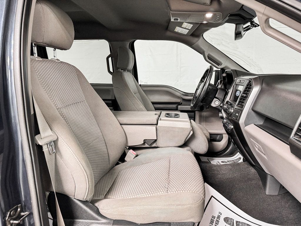 2019 Ford F-150 XLT photo 12