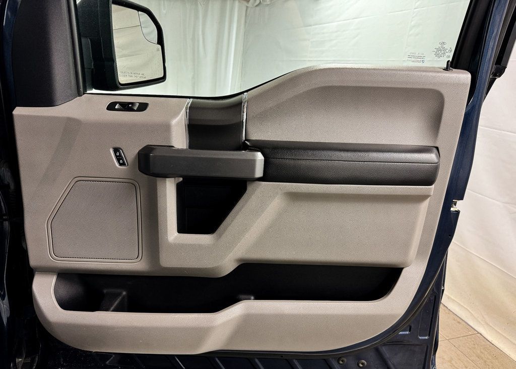 2019 Ford F-150 XLT photo 14