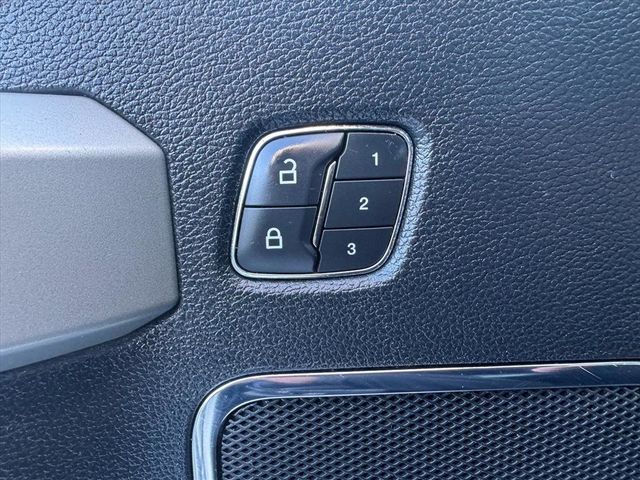 2019 Ford F-250SD Lariat - 22967546 - 15
