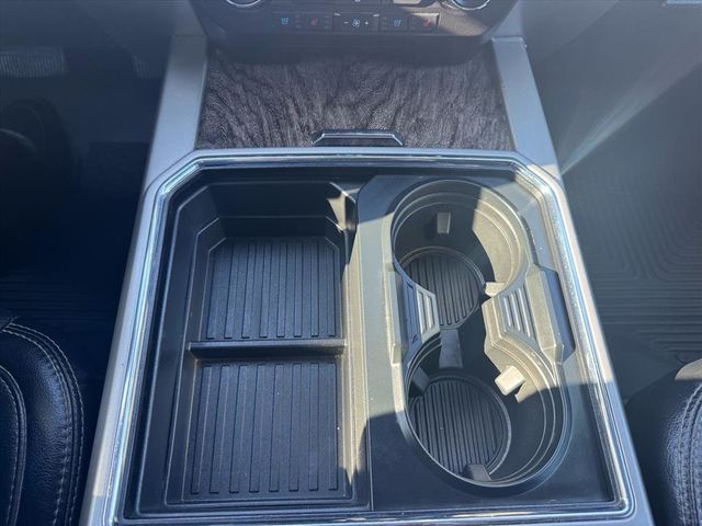2019 Ford F-250SD Lariat - 22967546 - 24