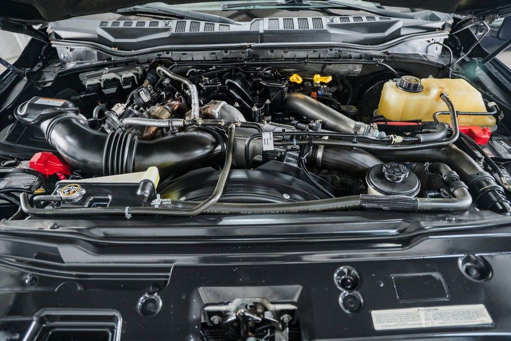 2019 Ford F-250SD Lariat - 22831515 - 32