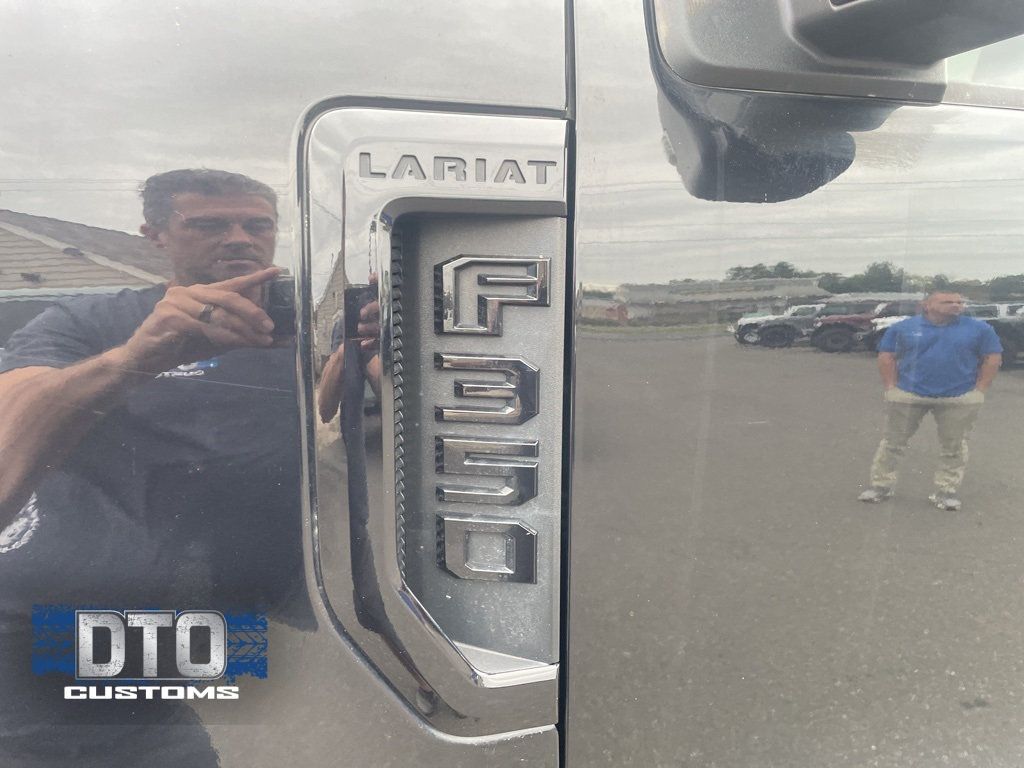 2019 Ford F-350SD Lariat - 22597283 - 18